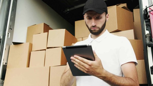 Comment les entreprises de livraison de colis peuvent-elles améliorer l'efficacité de leurs itinéraires ?